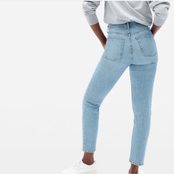 Everlane “the cheeky jean” size 27 light wash crop - Picture 4 of 9